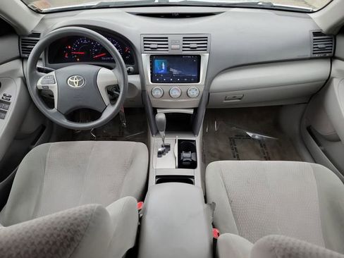 Used 2011 Toyota Camry image 15