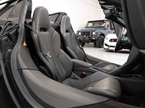 Used 2020 McLaren 720S Luxury image 24