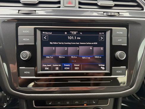 Certified 2024 Volkswagen Tiguan S image 21