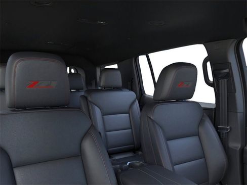 New 2026 Chevrolet Traverse Z71 w/ Enhanced Driving Package image 24