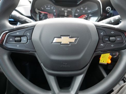 Used 2024 Chevrolet Trax LS w/ LS Convenience Package image 25