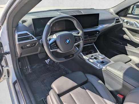 Used 2025 BMW 430i Coupe w/ Convenience Package image 11