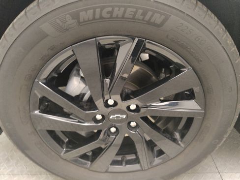 Used 2024 Chevrolet Equinox LS w/ Sport Edition image 31