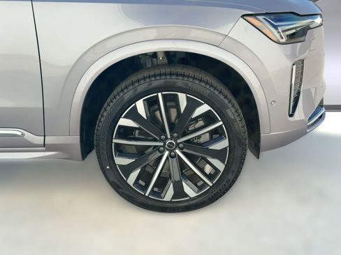 New 2026 Volvo XC90 B6 Plus w/ Protection Package Premier image 11