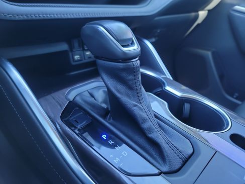 Used 2021 Toyota Highlander Limited image 29