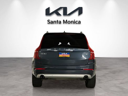 Used 2018 Volvo XC90 T5 Momentum image 4