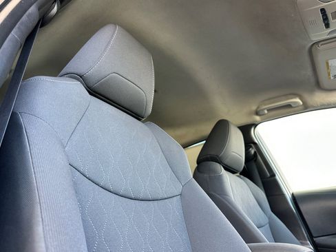 Used 2020 Toyota Corolla LE FWD image 17