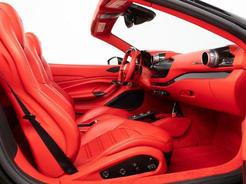 Certified 2021 Ferrari F8 Tributo image 63