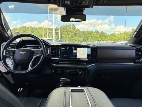 Certified 2022 Chevrolet Silverado 1500 High Country w/ High Country Premium Package AWD/4WD image 13