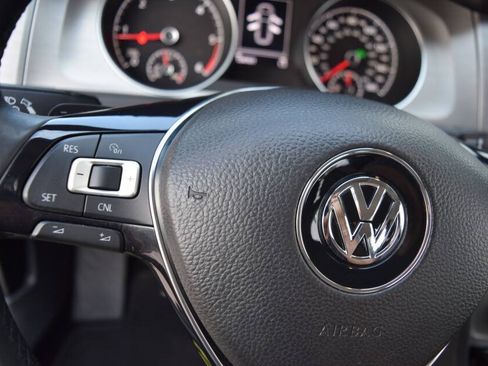 Used 2015 Volkswagen Golf TDI S FWD image 68
