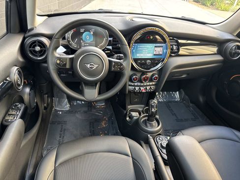 Certified 2023 MINI Cooper 4-Door Hardtop image 7