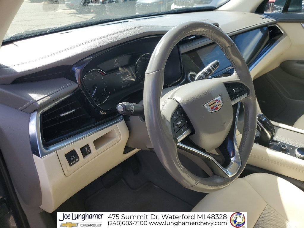 Certified 2020 Cadillac XT6 Premium Luxury AWD/4WD image 12