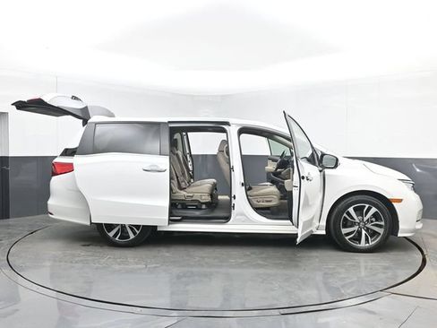 Used 2024 Honda Odyssey Touring image 55