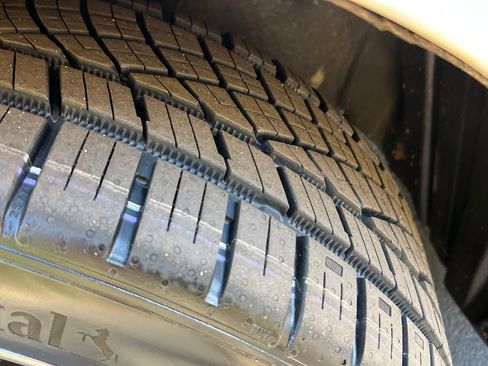 Used 2016 Lexus IS 300 AWD w/ F Sport Package image 26