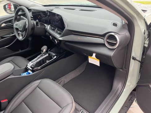 New 2026 Chevrolet Trax ACTIV w/ Driver Confidence Package FWD image 31