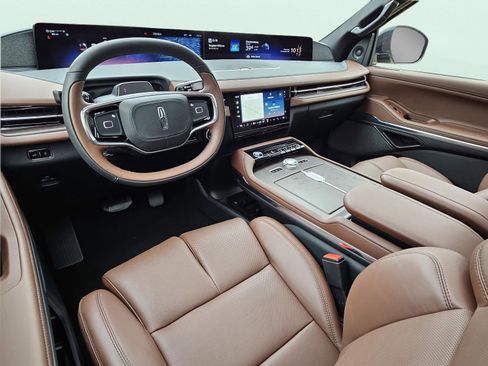 New 2025 Lincoln Navigator L Reserve image 18