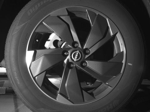 Used 2025 Nissan Rogue SV AWD/4WD image 15