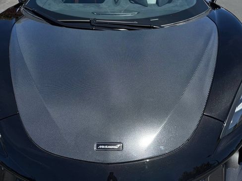 Used 2019 McLaren 570S Spider RWD image 18