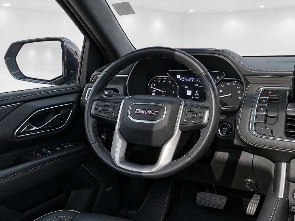 Used 2021 GMC Yukon XL SLT w/ Rear Media and Nav Package AWD/4WD image 38