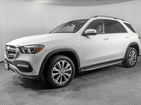 Used 2020 Mercedes-Benz GLE 350 4MATIC w/ Premium Package image 2