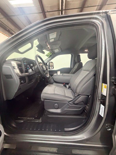 Used 2024 Ford F250 XL w/ STX Appearance Package AWD/4WD image 13
