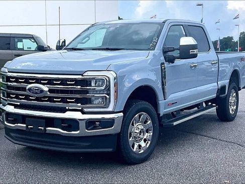 New 2026 Ford F250 Lariat w/ Chrome Package AWD/4WD image 2