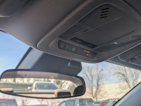 Used 2024 Chevrolet Malibu LT image 31