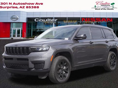 Used 2025 Jeep Grand Cherokee L Altitude RWD image 1