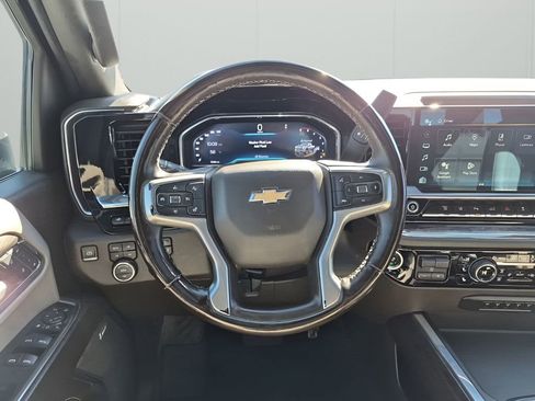 Used 2024 Chevrolet Silverado 2500 LTZ w/ LTZ Premium Package image 24