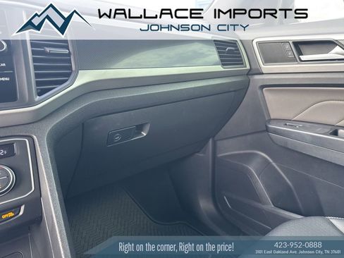 Used 2021 Volkswagen Atlas Cross Sport SE image 22