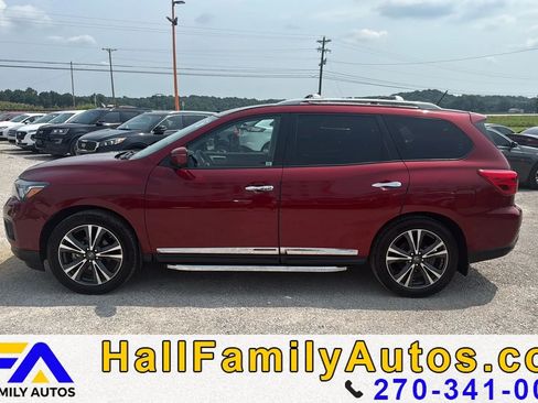 Used 2018 Nissan Pathfinder Platinum w/ Cargo Package FWD image 8