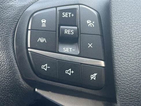 Used 2020 Ford Explorer Limited image 14