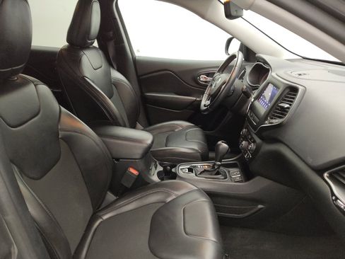 Used 2020 Jeep Cherokee Latitude Plus FWD image 21