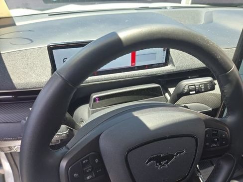 Used 2022 Ford Mustang Mach-E Premium RWD image 19