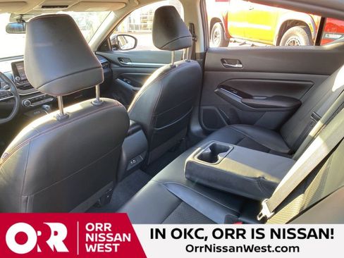 Used 2025 Nissan Altima 2.5 SR image 18