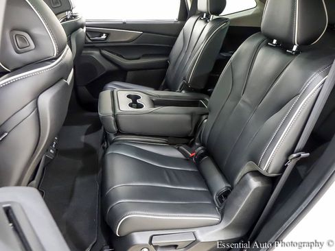 Used 2023 Acura MDX SH-AWD w/ Advance Package image 17