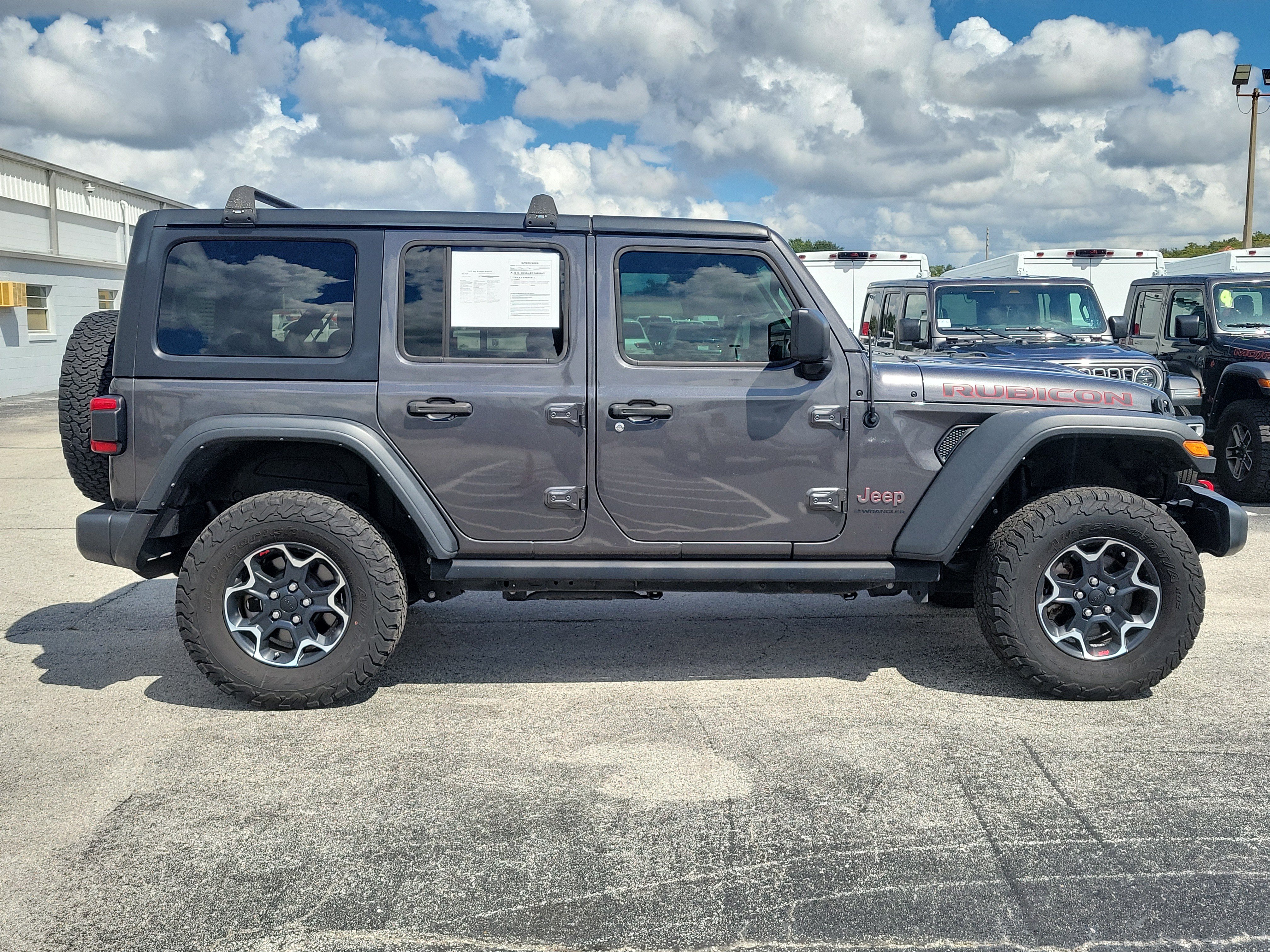 Used 2023 Jeep Wrangler Unlimited Rubicon w/ LED Lighting Group AWD/4WD image 8