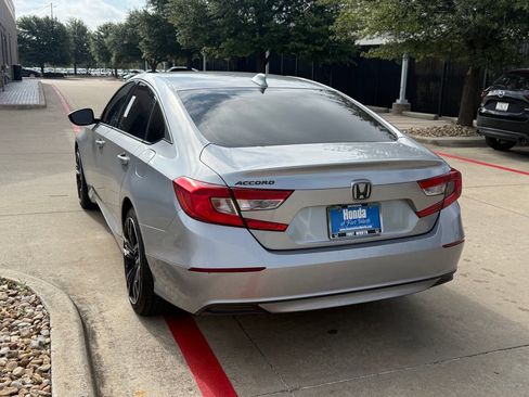 Used 2018 Honda Accord LX image 3