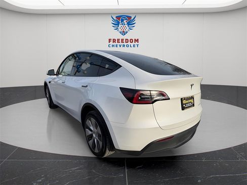 Used 2023 Tesla Model Y Long Range image 4