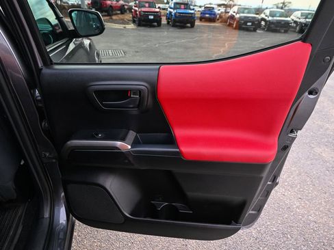 Used 2021 Toyota Tacoma SR5 image 29