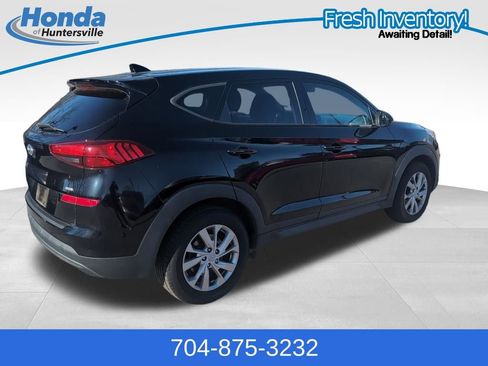 Used 2019 Hyundai Tucson SE image 8