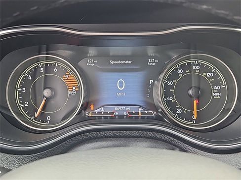 Used 2019 Jeep Cherokee Limited w/ Trailer Tow Group image 33