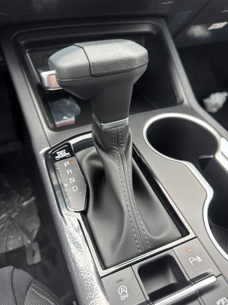 New 2026 Kia K5 LXS FWD image 12