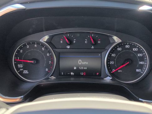 New 2026 Chevrolet Blazer LT w/ Convenience Package FWD image 23