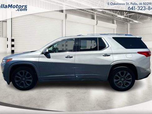 Used 2019 Chevrolet Traverse Premier AWD/4WD image 6