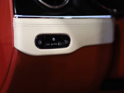 Used 2021 Bentley Continental GT AWD/4WD image 15