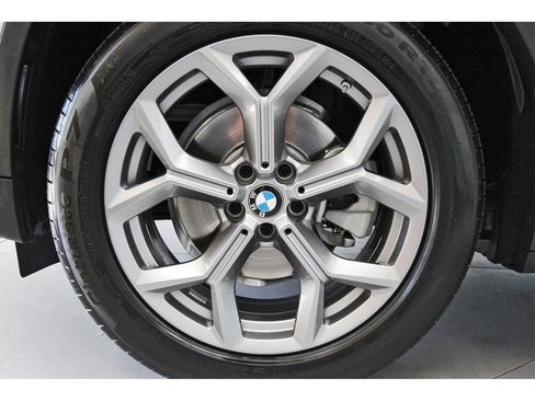 Used 2025 BMW X4 xDrive30i image 29