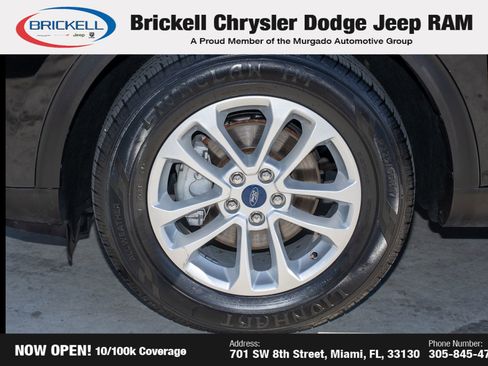 Used 2022 Ford Escape SE image 37