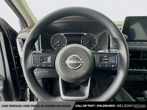 Used 2023 Nissan Rogue SV AWD/4WD image 11