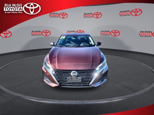 Used 2024 Nissan Altima 2.5 SV FWD image 3